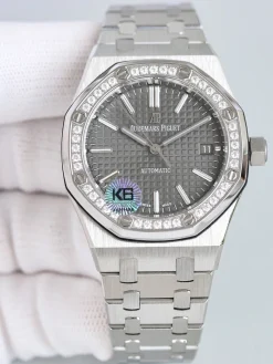 Alternative view of AUDEMARS PIGUET Royal Oak Automatic 15550ST (Gray-Blue Dial) 37mm A600202608050186