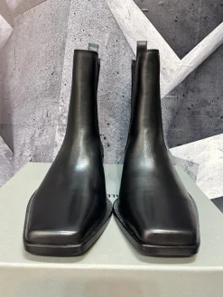 Alternative view of BALENCIAGA Boots Leather EU39-46 D80202608030868