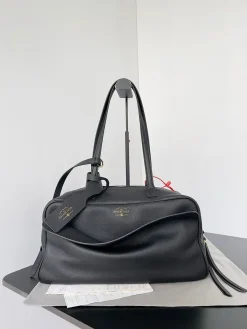 BALENCIAGA Duffles Bags Leather (Black-Gold) One Size F00202608100046