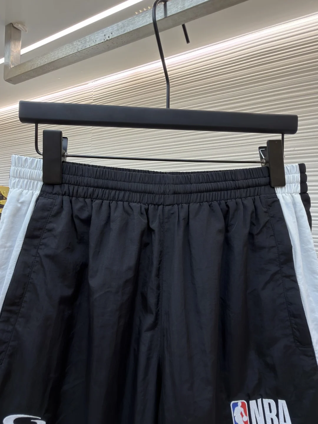 BALENCIAGA Shorts S-L A70202608060339 - Image 3