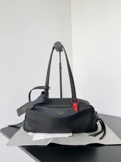 BALENCIAGA Shoulder Bags (Black-Red) E00202608100194
