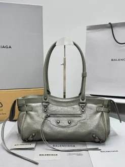 BALENCIAGA Shoulder Bags Calf Leather (Gray) 31X10X19CM G00202608100073