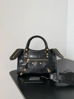 BALENCIAGA Shoulder Bags Crocodile Calfskin (Black-Gold) 23X9X16CM E50202608100118
