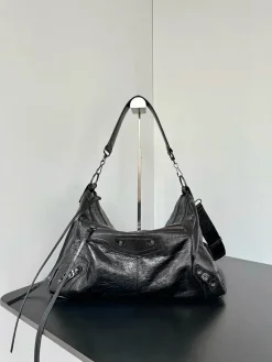 BALENCIAGA Shoulder Bags Lamb Leather (Black) 39X26X16CM G50202608100152