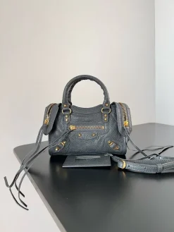 BALENCIAGA Shoulder Bags Lamb Leather (Gray-Gold) 18X6X12CM D00202608100147