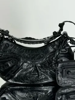 BALENCIAGA Shoulder Bags Leather (Black) 26X16X10 CM D90202608100165