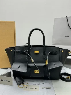 BALENCIAGA Shoulder Bags Leather (Black-Gold) 30X24X13CM F80202608100189
