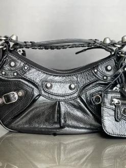 BALENCIAGA Shoulder Bags Leather (Black-Silver) 26X16X10 CM E50202608100202
