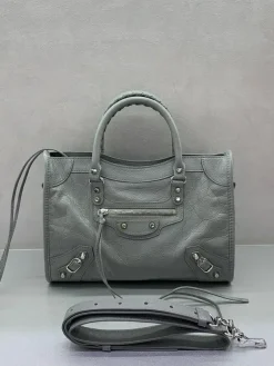 BALENCIAGA Shoulder Bags Leather (Gray) 30X13X20CM F00202608100231