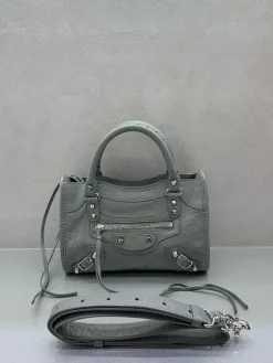 BALENCIAGA Shoulder Bags Leather (Grey) 23X10X16CM E00202608100230