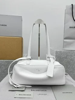 BALENCIAGA Shoulder Bags Leather (White) 31X12X12CM F00202608100252