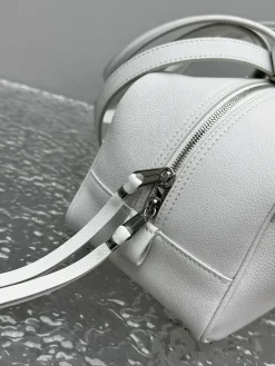Alternative view of BALENCIAGA Shoulder Bags Leather (White) 31X12X12CM F00202608100252