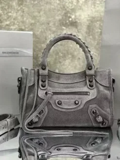 BALENCIAGA Shoulder Bags Suede (Gray) 24X15X10CM E00202608100290