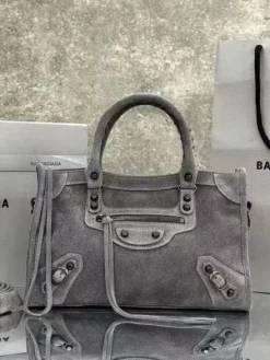 BALENCIAGA Shoulder Bags Suede (Gray) 30X20X10CM F00202608100291