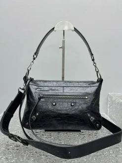 Alternative view of BALENCIAGA Shoulder Bags Waxed Calfskin (Black) 29X19X12CM F50202608100309