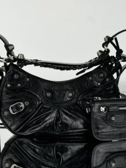 BALENCIAGA Shoulder Bags Waxed Leather (Black) 26X16X10CM D90202608100200