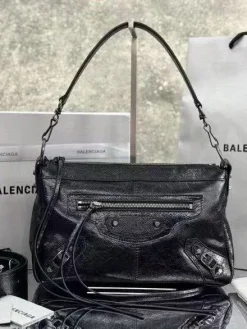 BALENCIAGA Shoulder Bags Waxed Leather (Black) 29X19X12CM F50202608100310