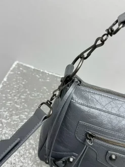 Alternative view of BALENCIAGA Shoulder Bags Waxed Leather (Gray) 29X19X12CM F50202608100318