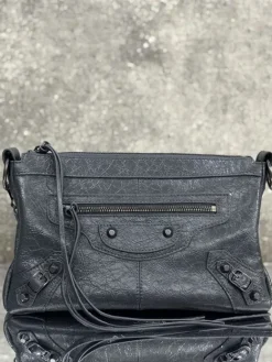 Alternative view of BALENCIAGA Shoulder Bags Waxed Leather (Gray) 29X19X12CM F50202608100319