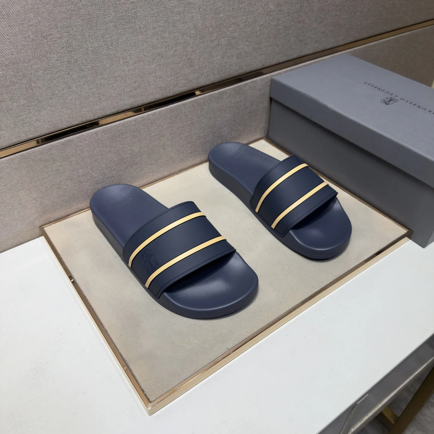 BALENCIAGA Slides Leather & Fabric EU38-45 A10202608030492
