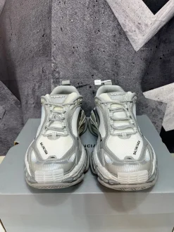 Alternative view of BALENCIAGA Sneakers EU36-46 C50202608030864