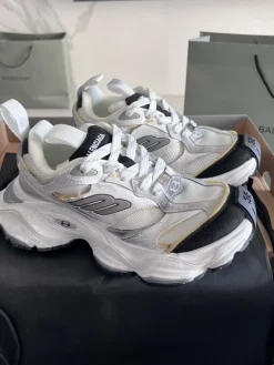 Alternative view of BALENCIAGA Sneakers EVA EU35-46 D10202608030731