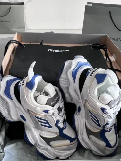 Alternative view of BALENCIAGA Sneakers Fabric Leather EU35-46 D10202608030728