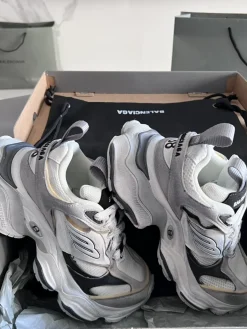 Alternative view of BALENCIAGA Sneakers Fabric Rubber EU35-46 D10202608030734