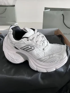 Alternative view of BALENCIAGA Sneakers Leather and Mesh EU35-46 D10202608030725