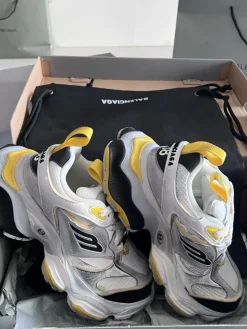 Alternative view of BALENCIAGA Sneakers Synthetic Leather EU35-46 D10202608030729