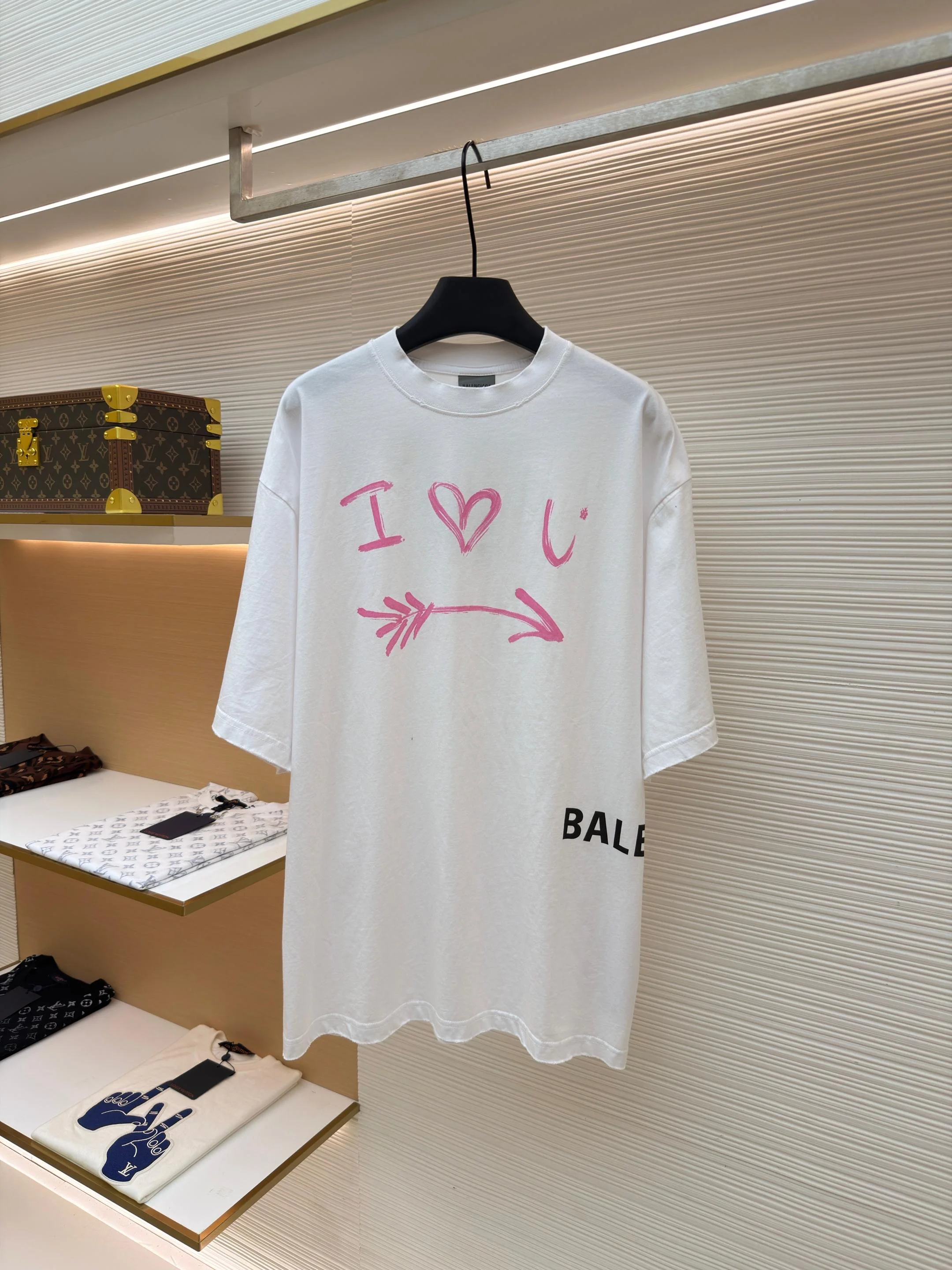 BALENCIAGA T-shirts S-L A35202608060171