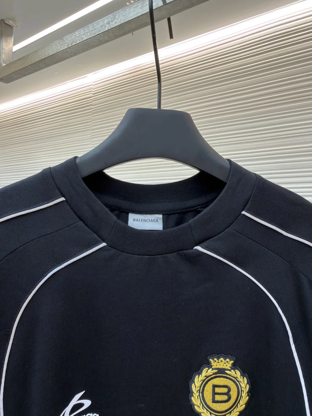BALENCIAGA T-shirts S-L A45202608060321 - Image 3