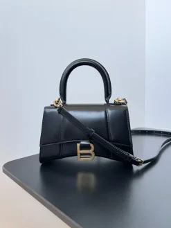 BALENCIAGA Top Handle Bags Leather (Black-Gold) 19X13X8CM D50202608100359