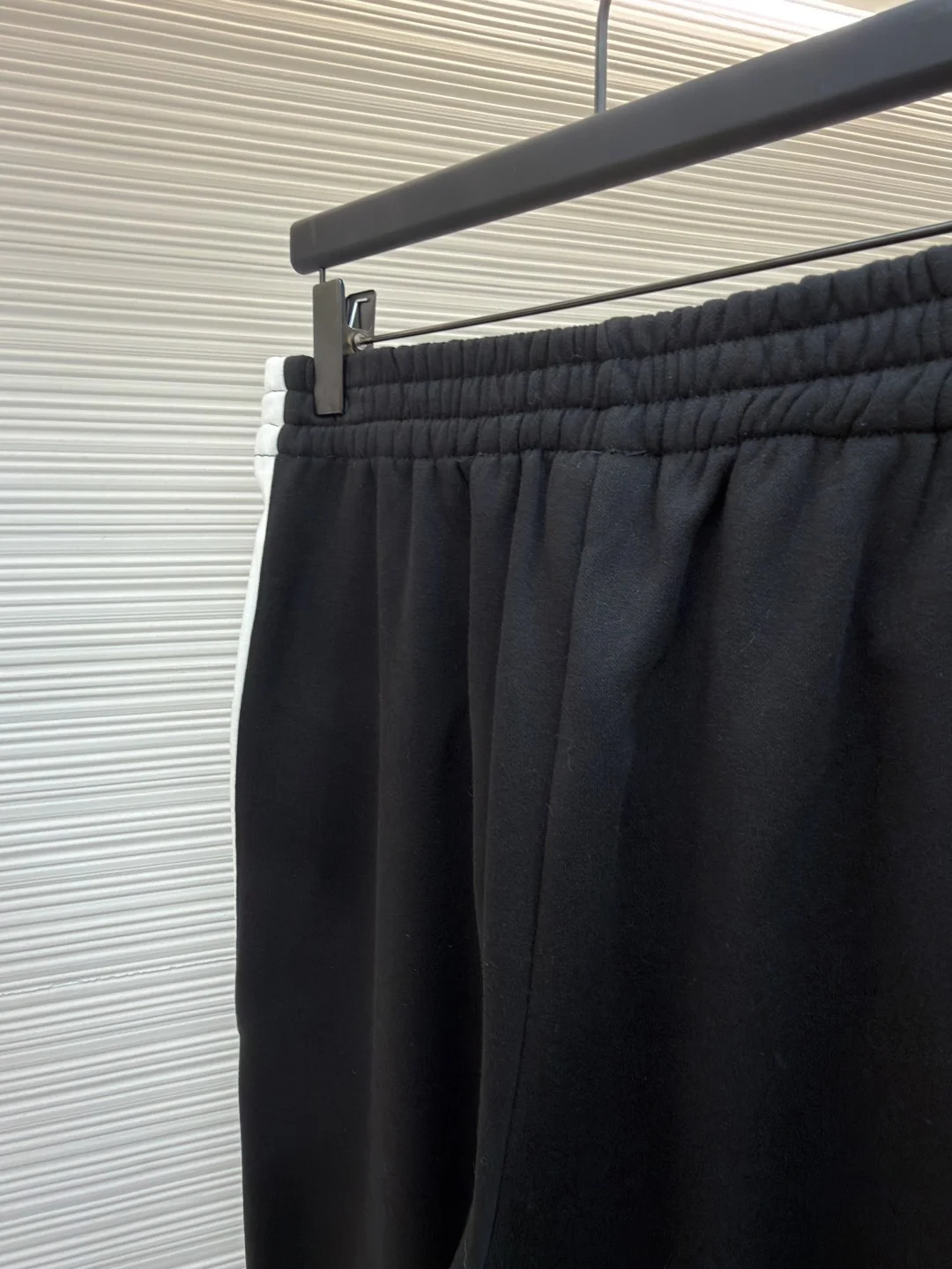 BALENCIAGA Trousers S-L B25202608060343 - Image 9