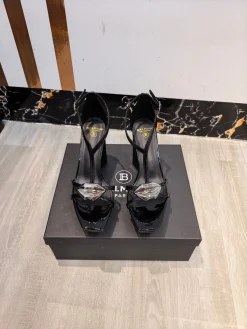 BALMAIN Sandals Patent Leather EU36-42 C40202608031428