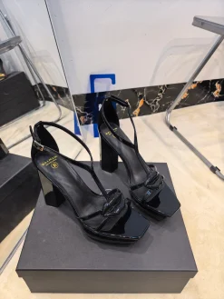 BALMAIN Sandals Patent Leather EU36-42 C40202608031443