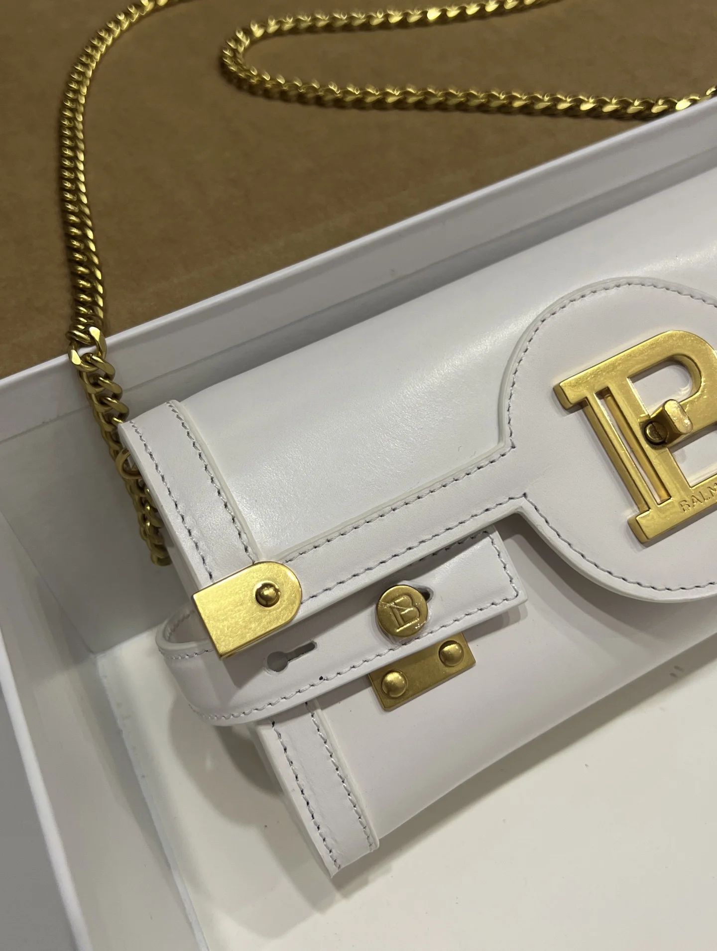 BALMAIN Shoulder Bags Calf Leather (White-Gold) 23X12X6CM F80202608100279 - Image 6