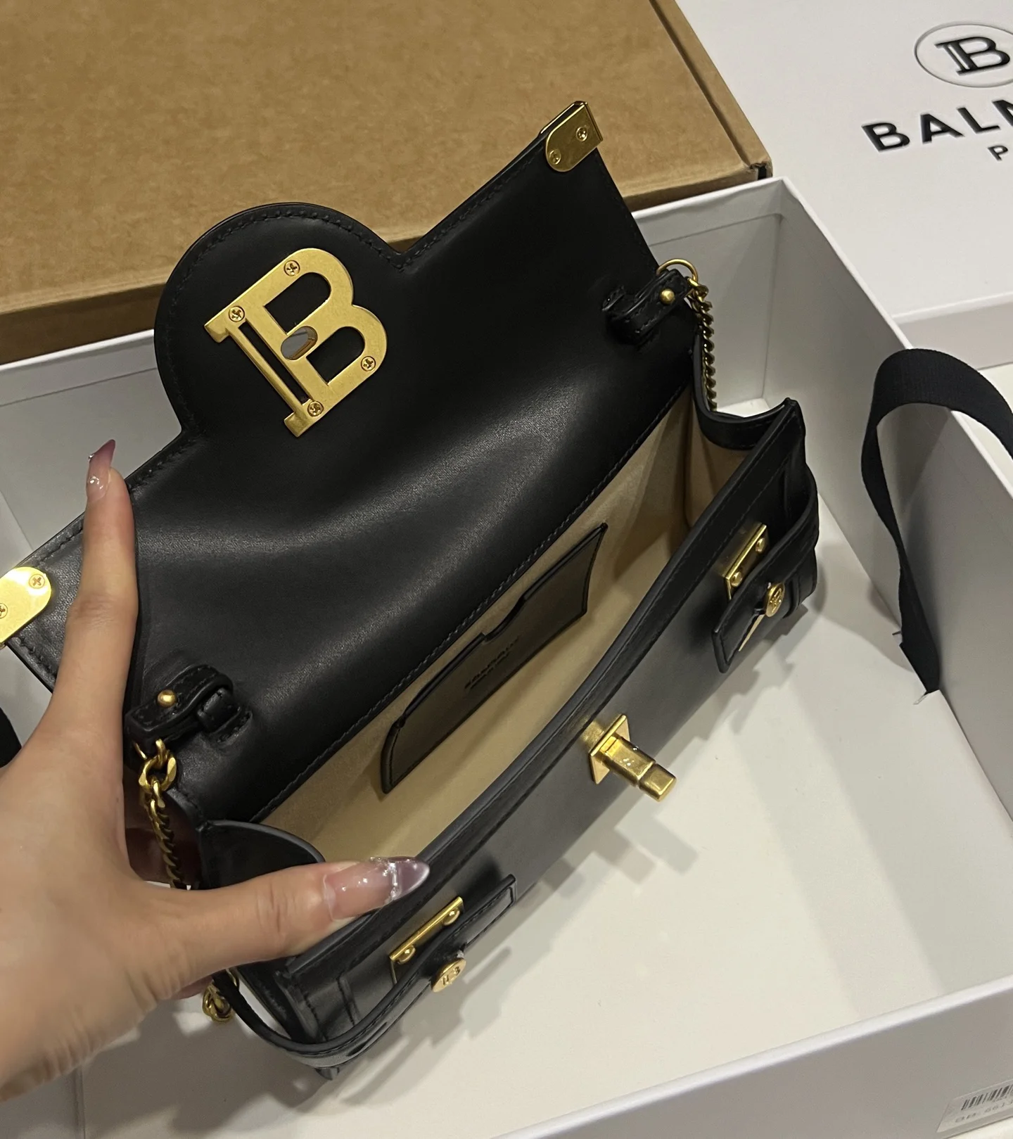 BALMAIN Shoulder Bags Leather (Black-Gold) 23X12X6CM F80202608100281 - Image 9