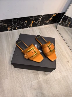 Alternative view of BALMAIN Slides Calf Leather & Horsehair EU36-42 B90202608031401