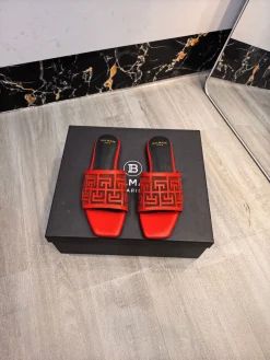 BALMAIN Slides Leather EU36-42 B70202608031391