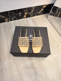 BALMAIN Slides Leather EU36-42 B70202608031392