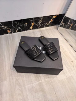 Alternative view of BALMAIN Slides Leather EU36-42 B70202608031394
