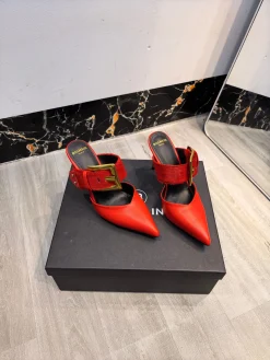Alternative view of BALMAIN Slides Leather & Horsehair EU36-42 B90202608031402
