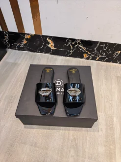 BALMAIN Slides Patent Leather EU36-42 B70202608031421