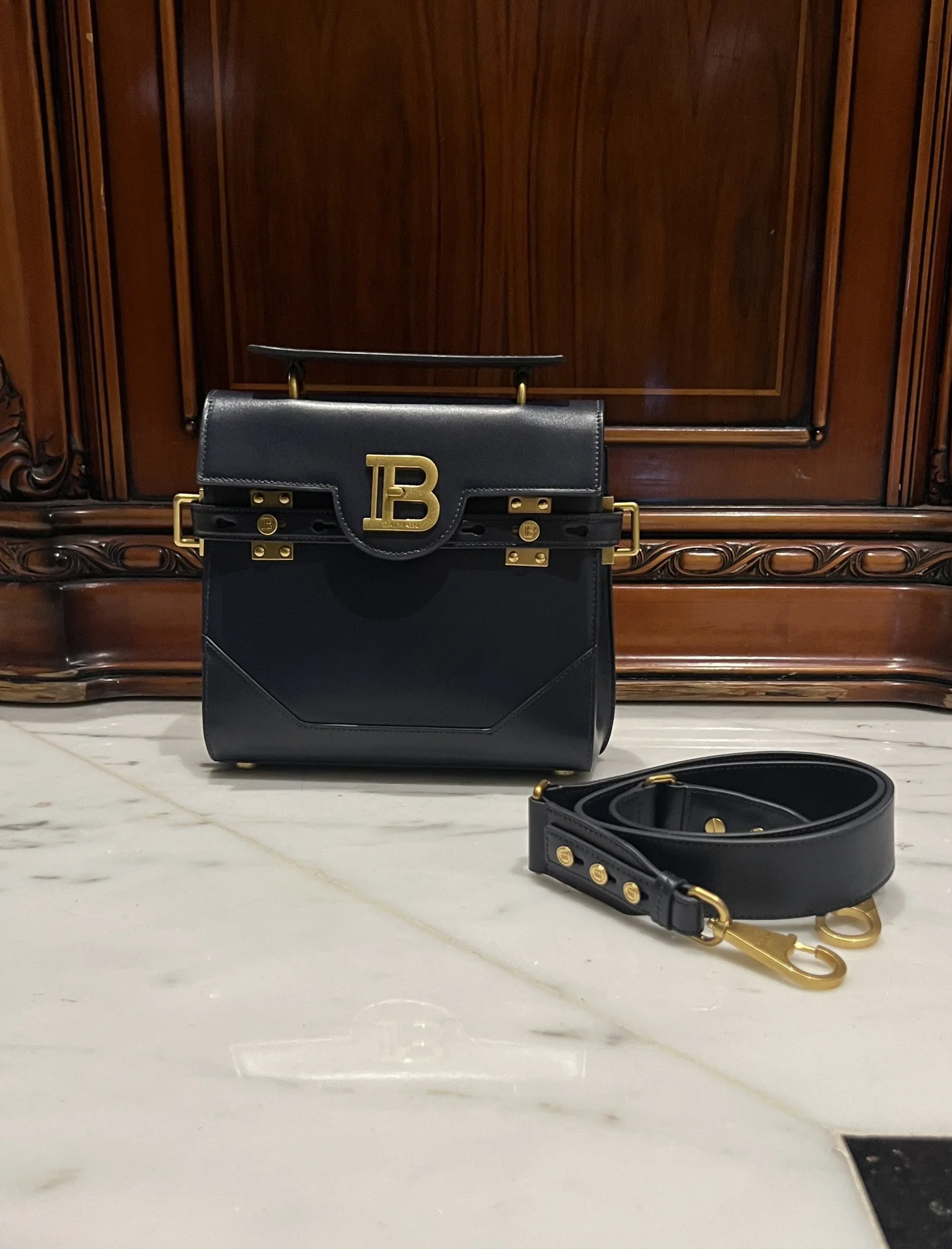 BALMAIN Top Handle Bags (Black-Gold) I80202608100292
