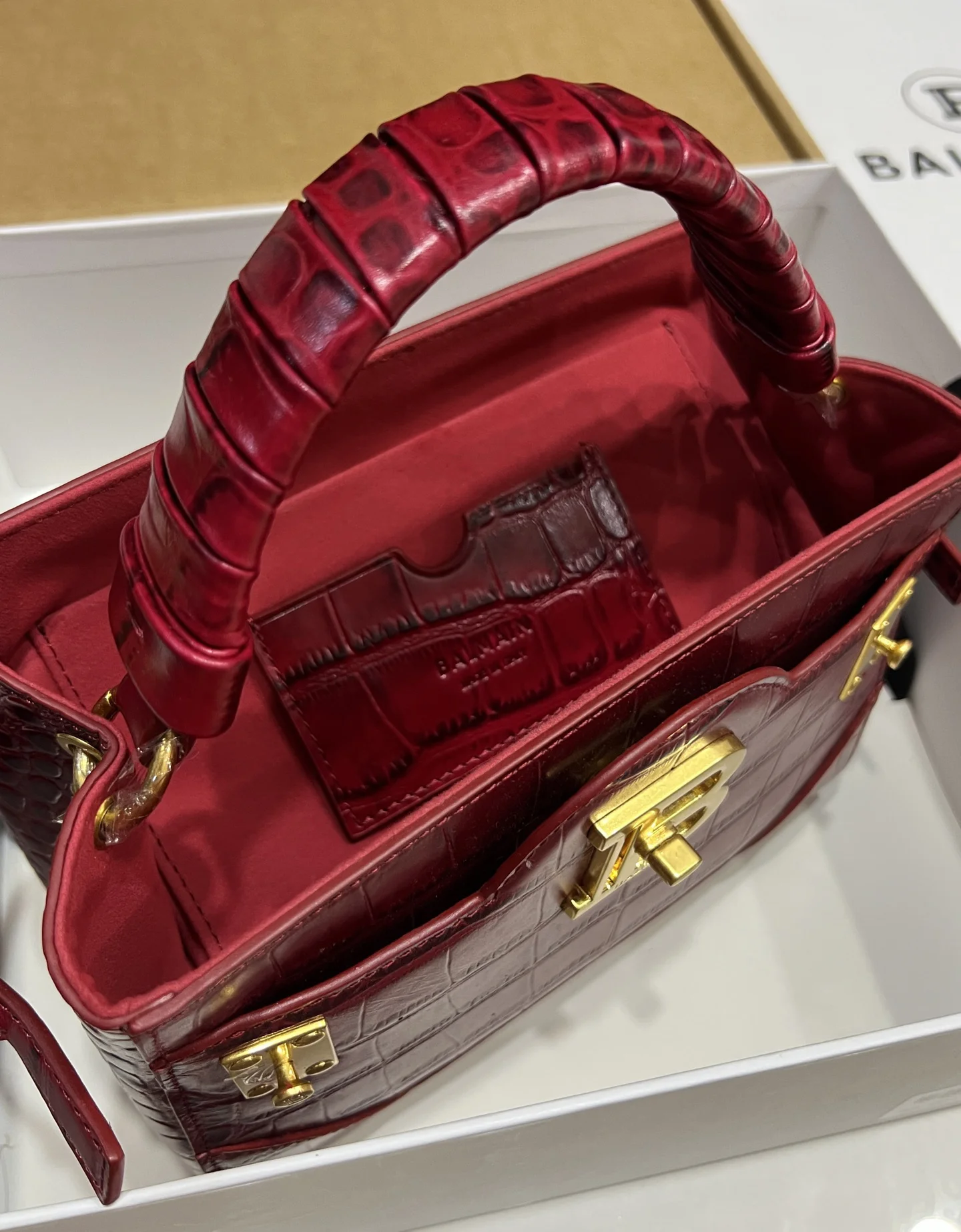 BALMAIN Top Handle Bags Calf Leather (Red-Gold) 22X17X11CM H60202608100300 - Image 9