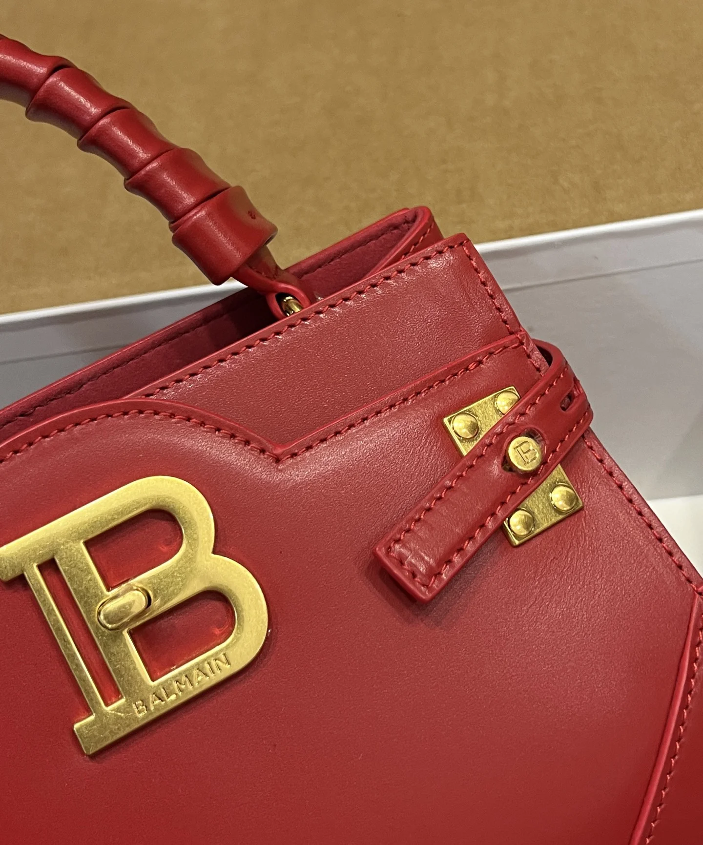 BALMAIN Top Handle Bags Calf Leather (Red-Gold) 22X17X11CM H60202608100305 - Image 4