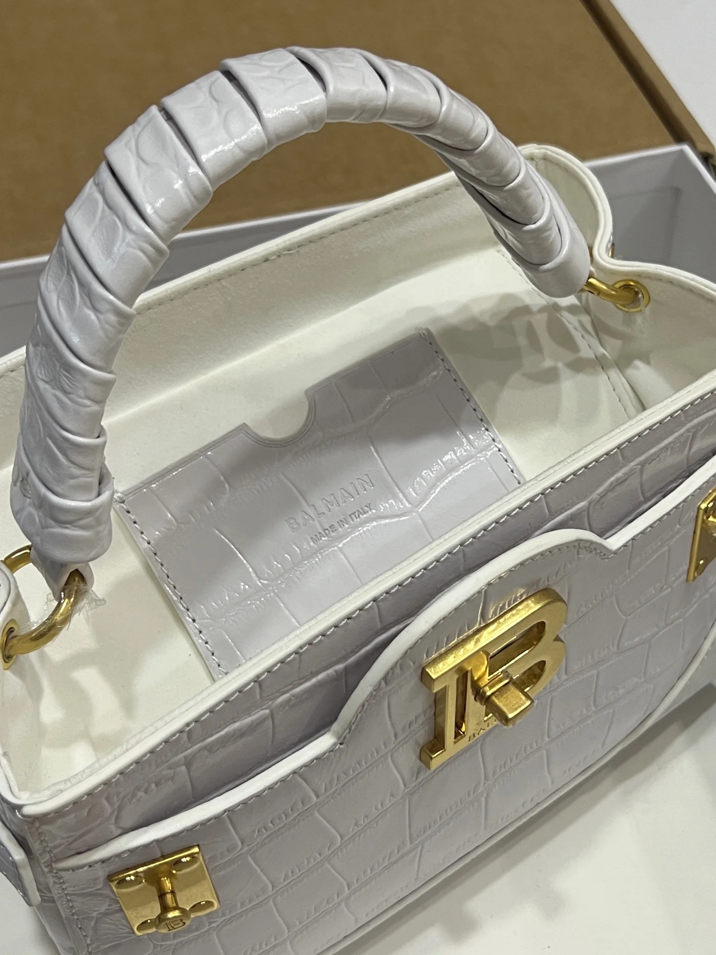 BALMAIN Top Handle Bags Embossed Calfskin (White-Gold) 22X17X11CM H60202608100303 - Image 9