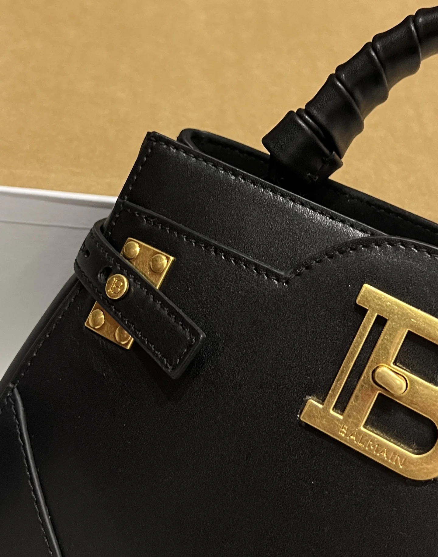 BALMAIN Top Handle Bags Imported Leather (Black-Gold) 22X17X11CM H60202608100304 - Image 6