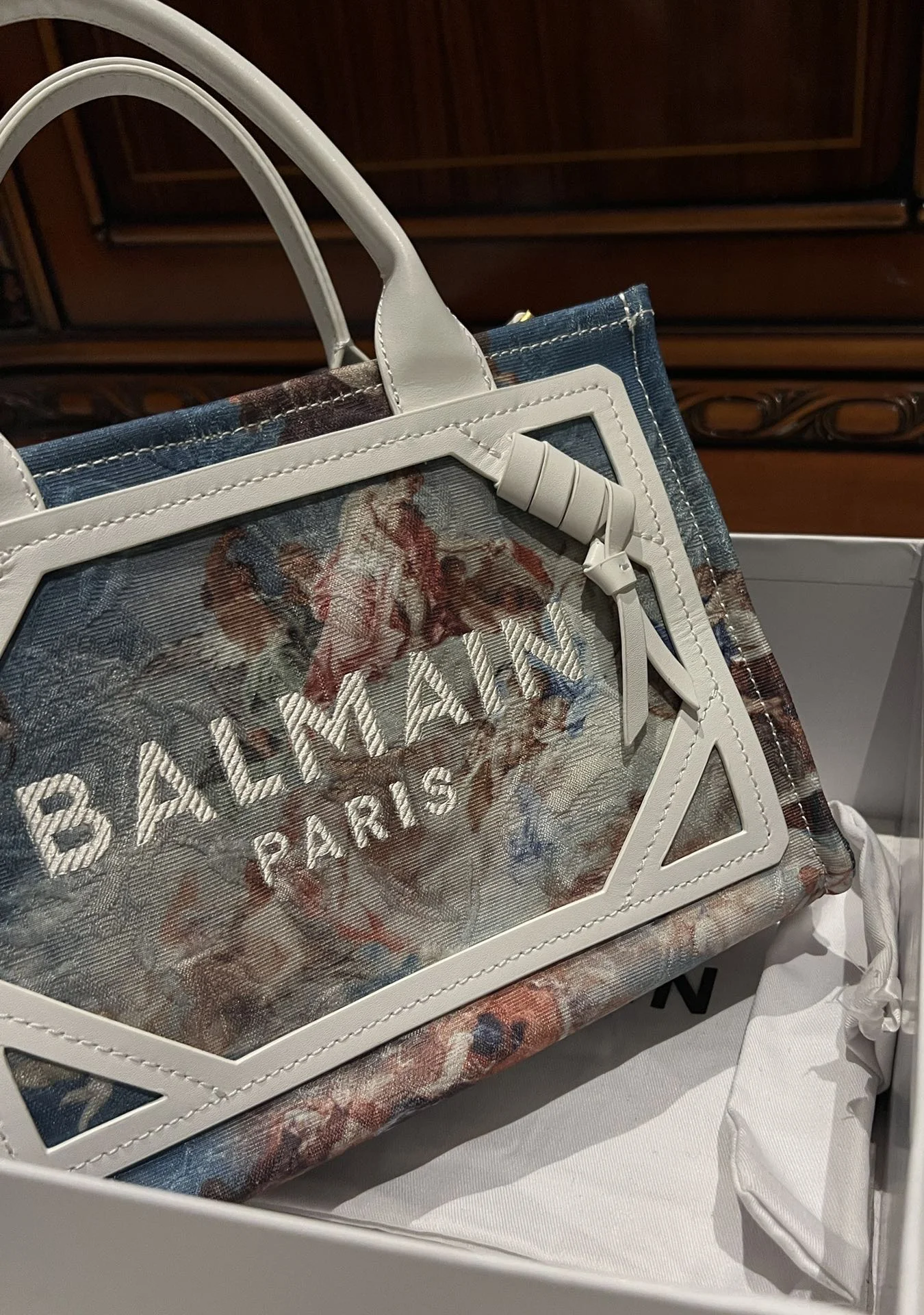 BALMAIN Totes Bags Canvas Leather (White-Blue) 26X18X11CM F00202608100309 - Image 4